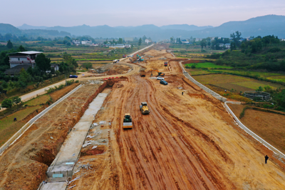 苍溪 聚力拼经济搞建设，全力推动重点项目与市政建设双轮驱动